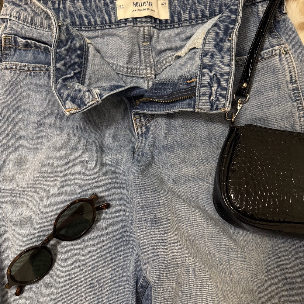 🌟SOLD🌟Hollister Women's Light Blue High Rise Jeans